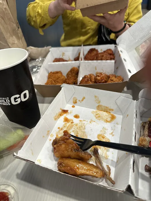 Buffalo Wild Wings 'GO' Picture 1