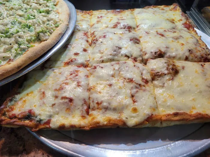 Piccolo Pinos Pizzeria Picture 3