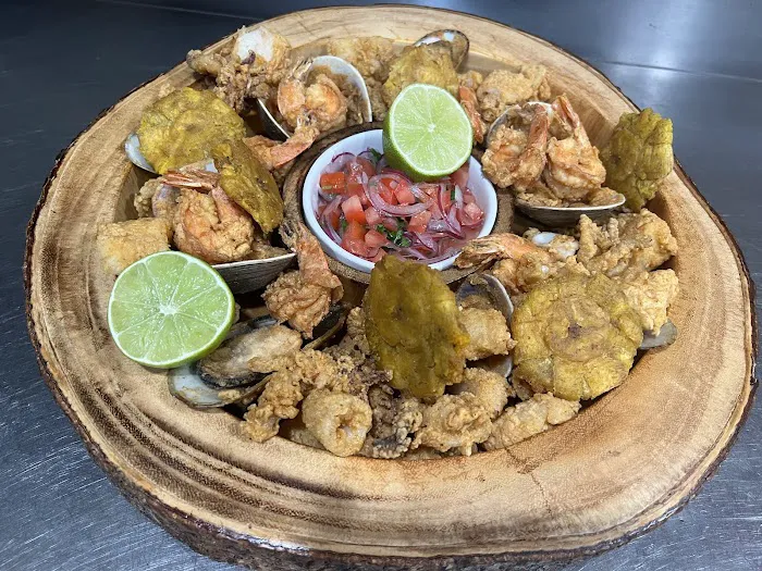 Mia's Rostiseria Y Parrilladas Picture 4