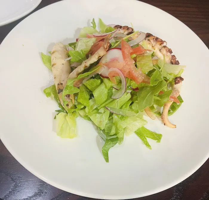 Mia's Rostiseria Y Parrilladas Picture 1