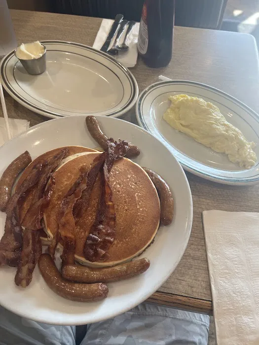 Mike Jr’s Richmond Diner Picture 9