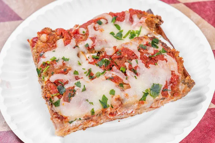 Sal & Lloyd's Pizza Place Picture 2