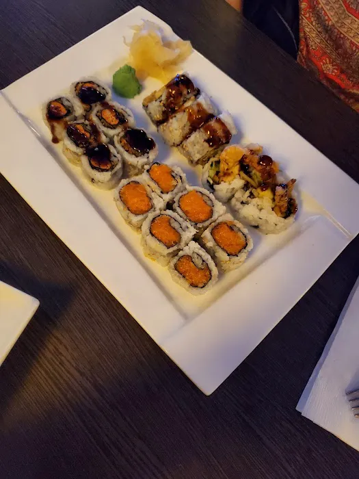 Tomo Sushi Japanese Cuisine & Bar Picture 3