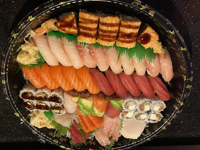 Tomo Sushi Japanese Cuisine & Bar Picture 8