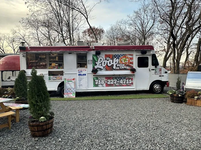 The Loop Pizza Cafe Picture 7