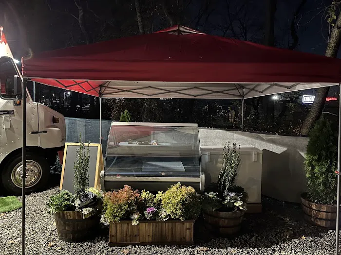 The Loop Pizza Cafe Picture 10