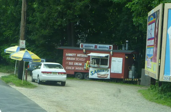 Busy Bee Lunch Picture 1