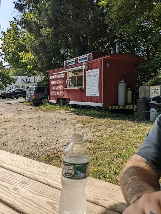 Busy Bee Lunch Picture 5