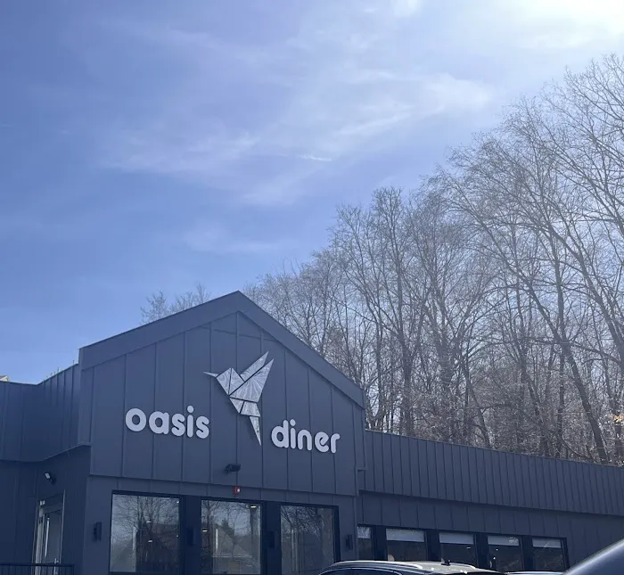 Oasis Diner Picture 4