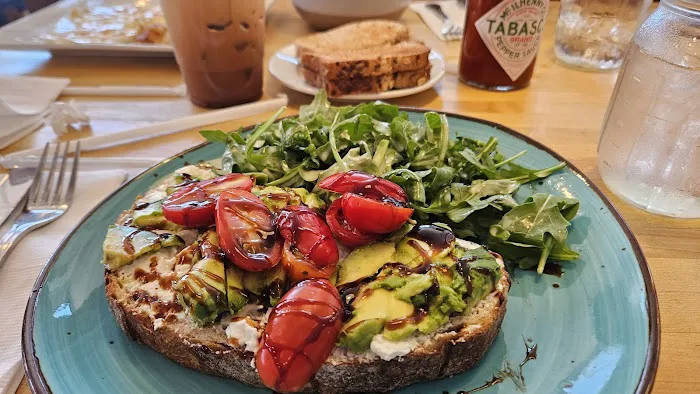 Oasis Diner Picture 1