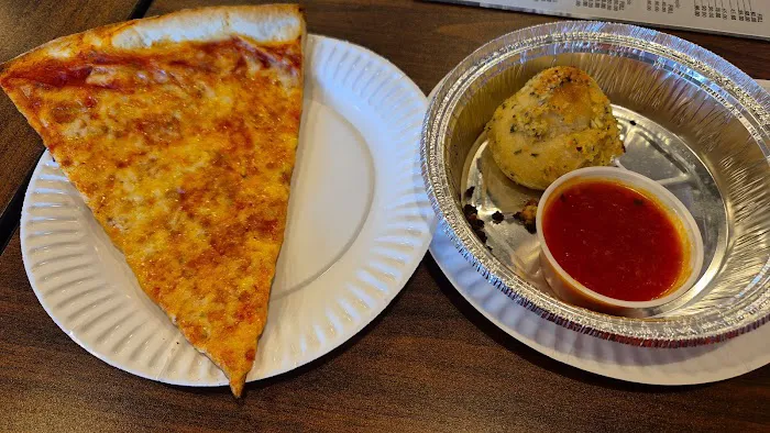 Palermo's Pizzeria & Family Restaurant Picture 8