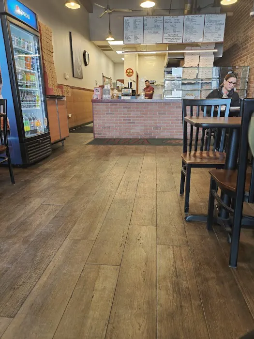 Palermo's Pizzeria & Family Restaurant Picture 2