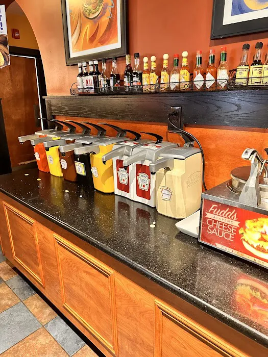 Fuddruckers Picture 9