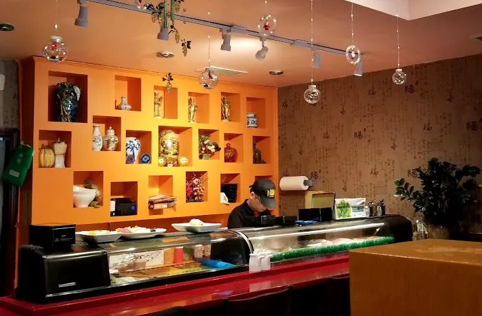 Fu Sha Sushi Bar Picture 5