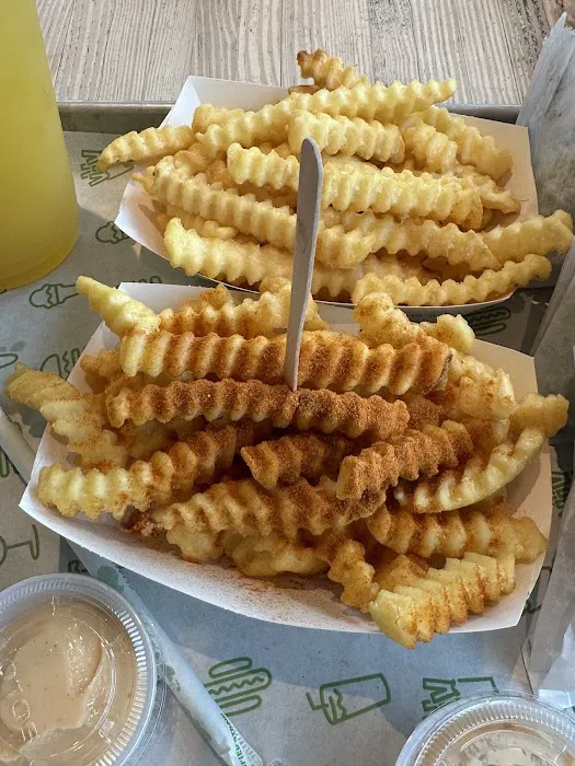 Shake Shack Parsippany atop The Hill Picture 9