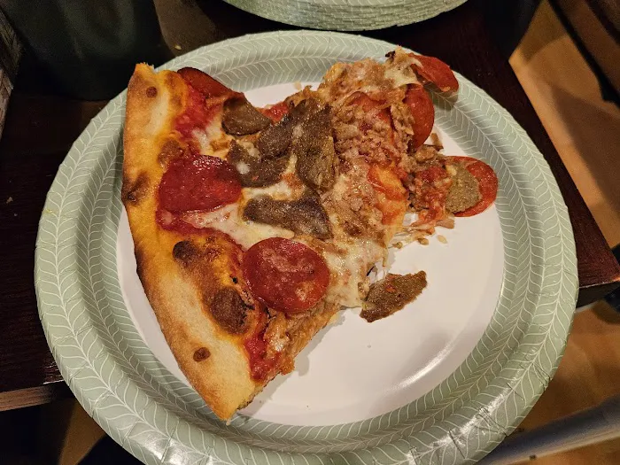 Frank's Pizza (Roseland) Picture 4