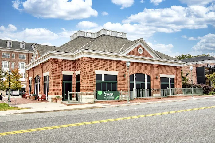 Wonder Livingston Picture 10