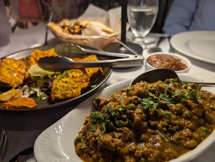 MR Tandoor Indian Cuisine Picture 1