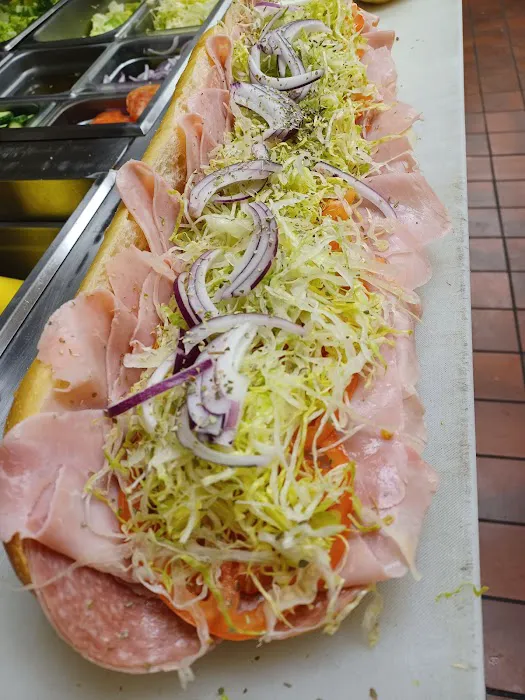 Cammaratas Pizza Picture 8