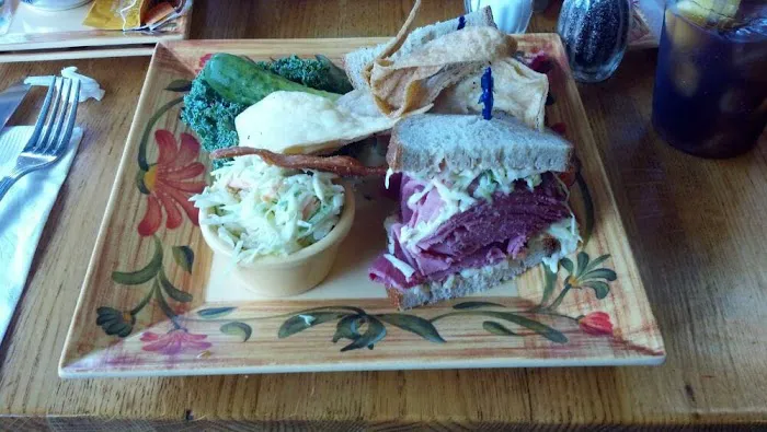 Nana's Deli & Restaurant Picture 2