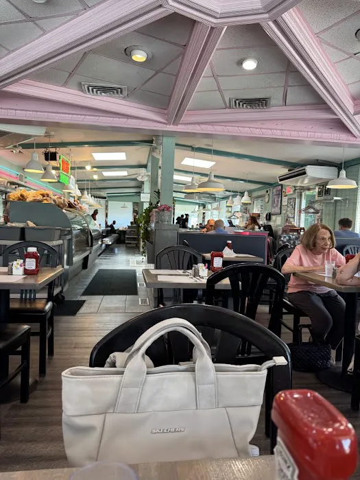 Ritz Diner Picture 2