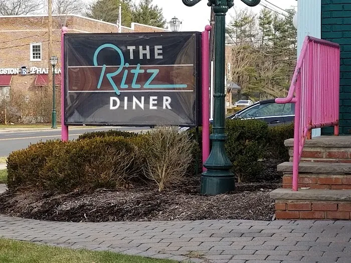Ritz Diner Picture 4