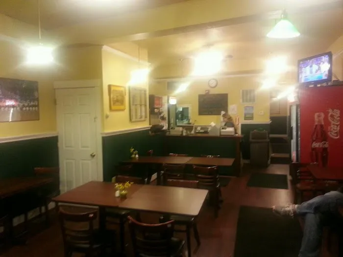 Lisa's Buffalo Grille Picture 4