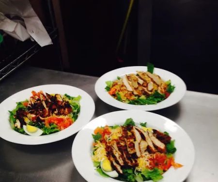 Lisa's Buffalo Grille