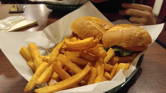 Lisa's Buffalo Grille Picture 6