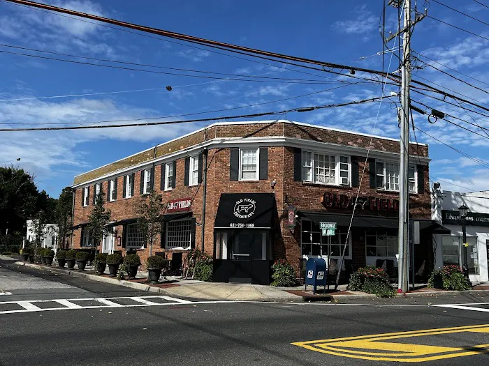 Old Fields Restaurant Greenlawn Picture 8