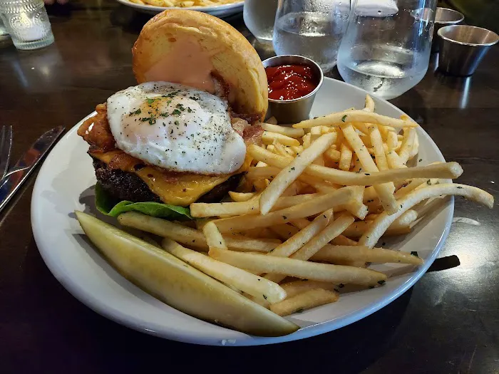 Swallow Kitchen & Cocktails Picture 1