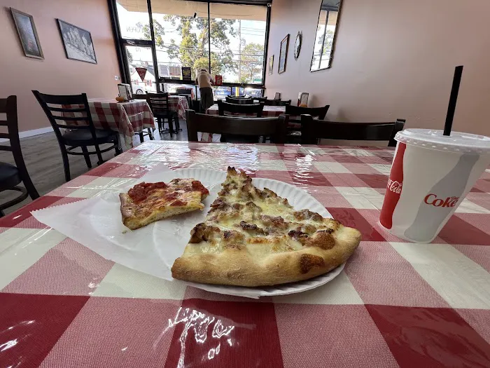 L’uccello Pizza & Italian Fare Picture 6