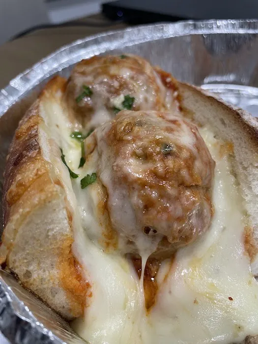 L’uccello Pizza & Italian Fare Picture 2