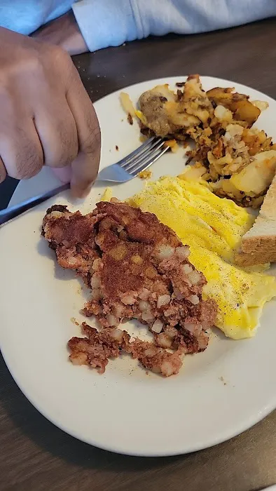 Greenlawn Family Restaurant Picture 3