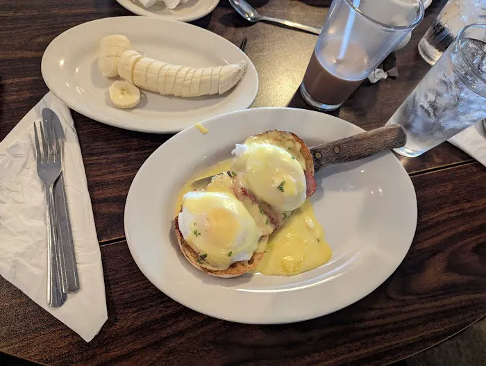 Greenlawn Family Restaurant Picture 8