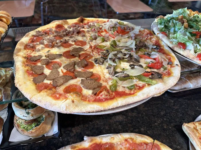 Sardo's Pizzeria Picture 9