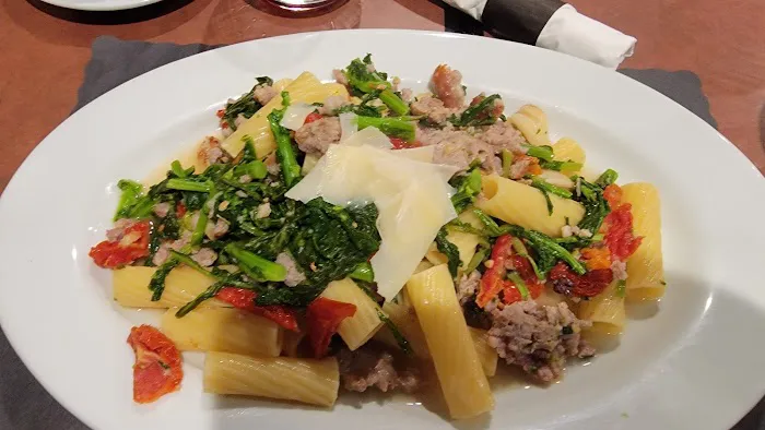 Sardo's Pizzeria Picture 2