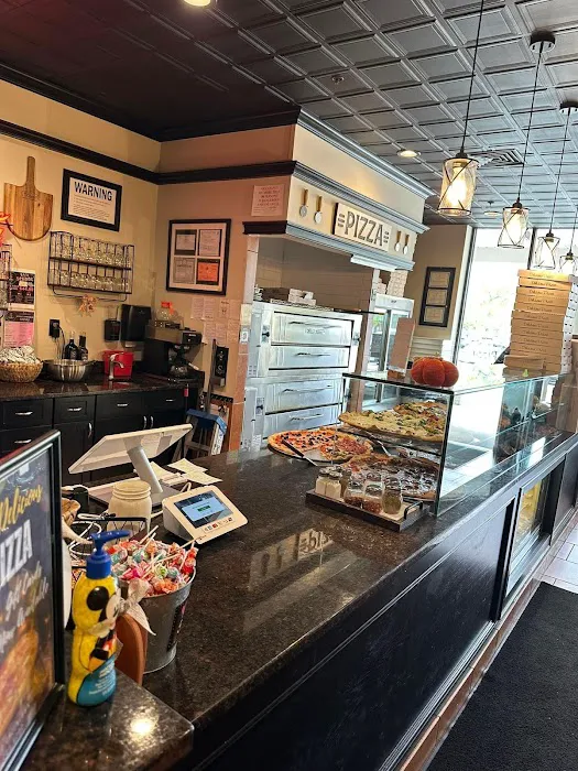 Sardo's Pizzeria Picture 10