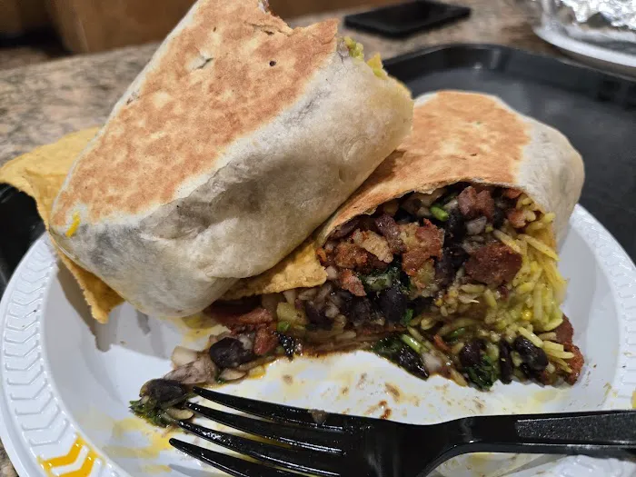 Dave's Goldmine Mexican Grill Picture 4