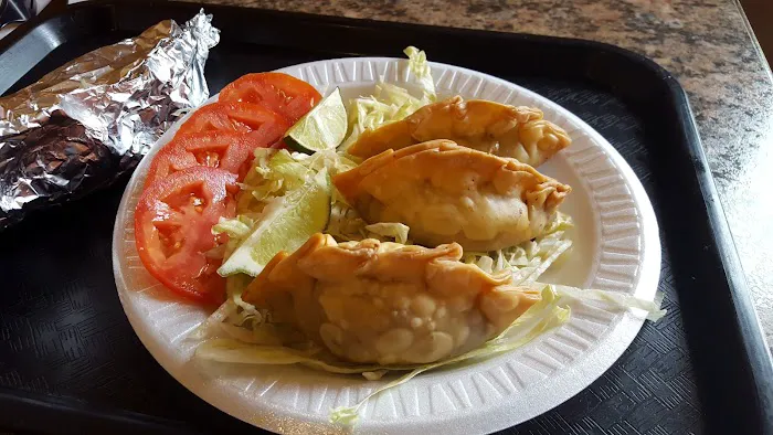 Dave's Goldmine Mexican Grill Picture 10