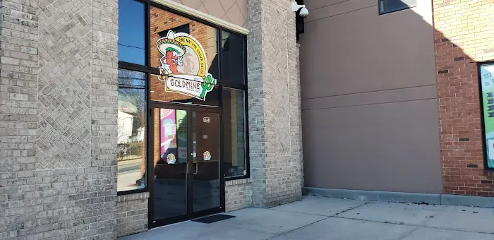 Dave's Goldmine Mexican Grill Picture 7