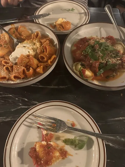 Cefalù Restaurant & Pizzeria Picture 2