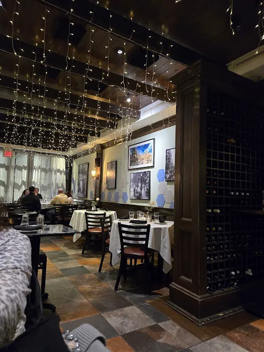 Cefalù Restaurant & Pizzeria Picture 6