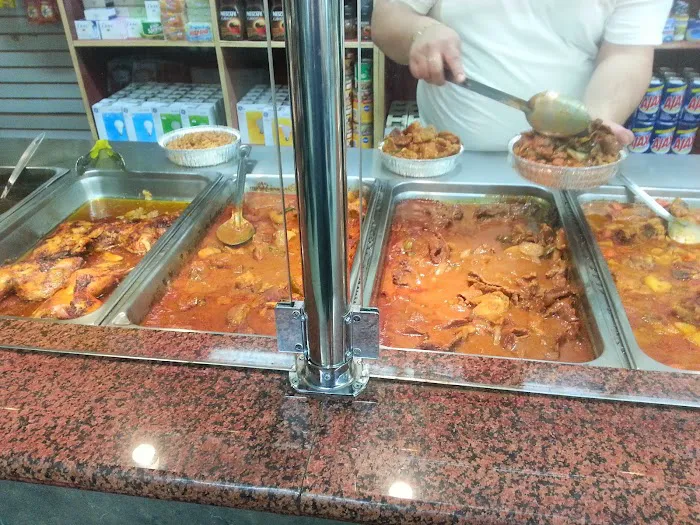 Las Palmas Deli Picture 10