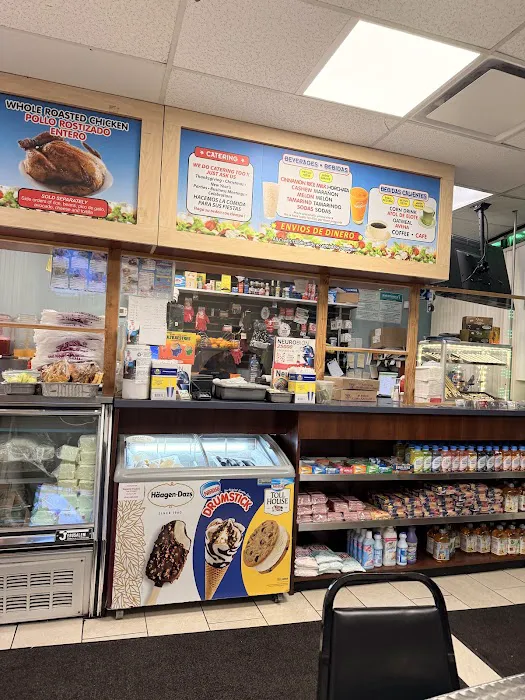 Las Palmas Deli Picture 7