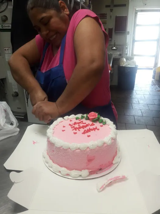 Las Palmas Deli Picture 6