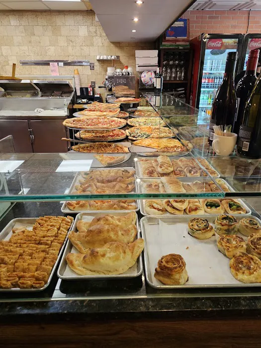 Fattusco's Pizzeria Picture 2