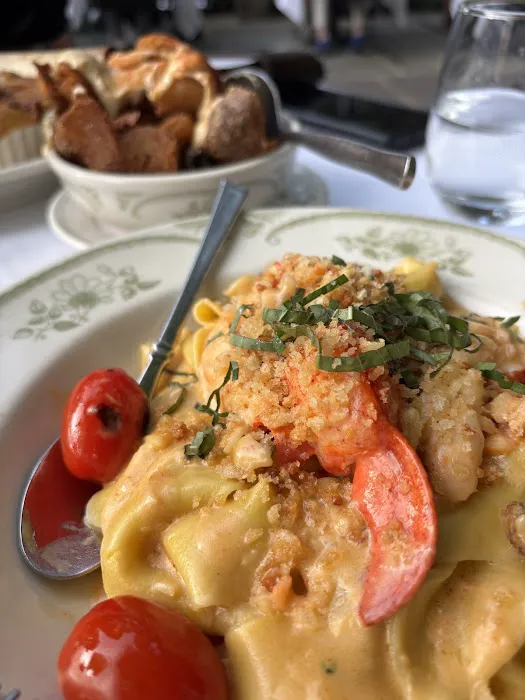 Arlo Kitchen & Bar Picture 6