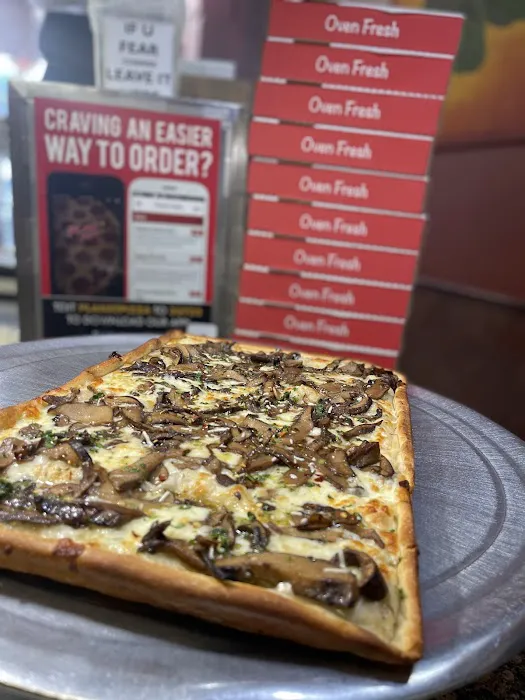 Planet Pizza Picture 9