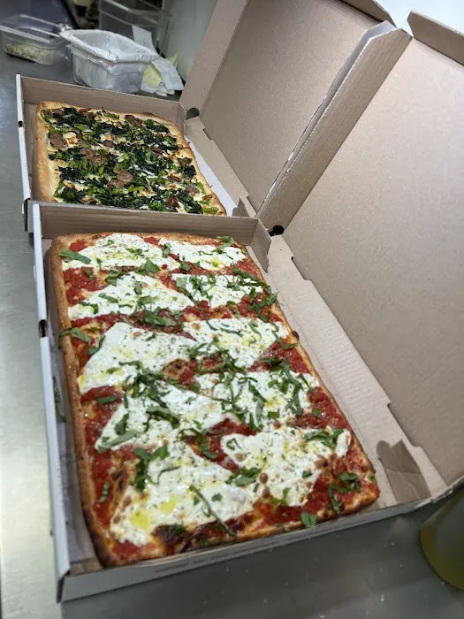 Planet Pizza Picture 10